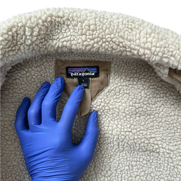 Patagonia Pile-LinedTrucker in a size large - Picture 8 of 10